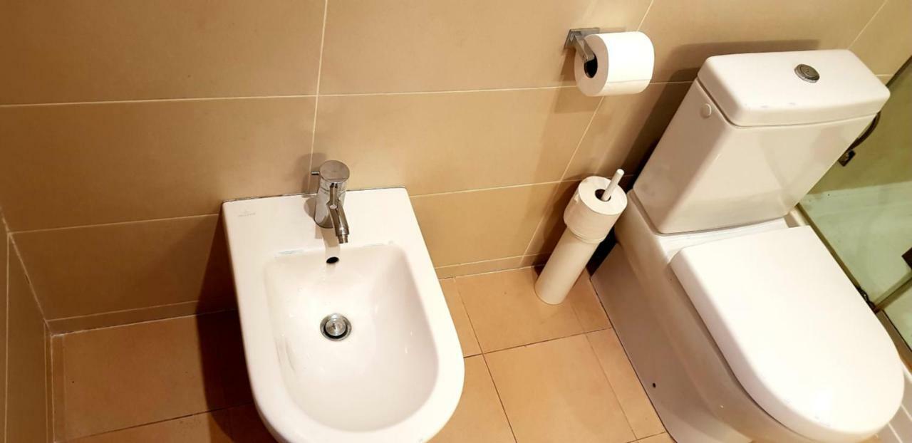 Exceptional Uzupis Bridge 3 Bedroom Apartment Wilna Exterior foto