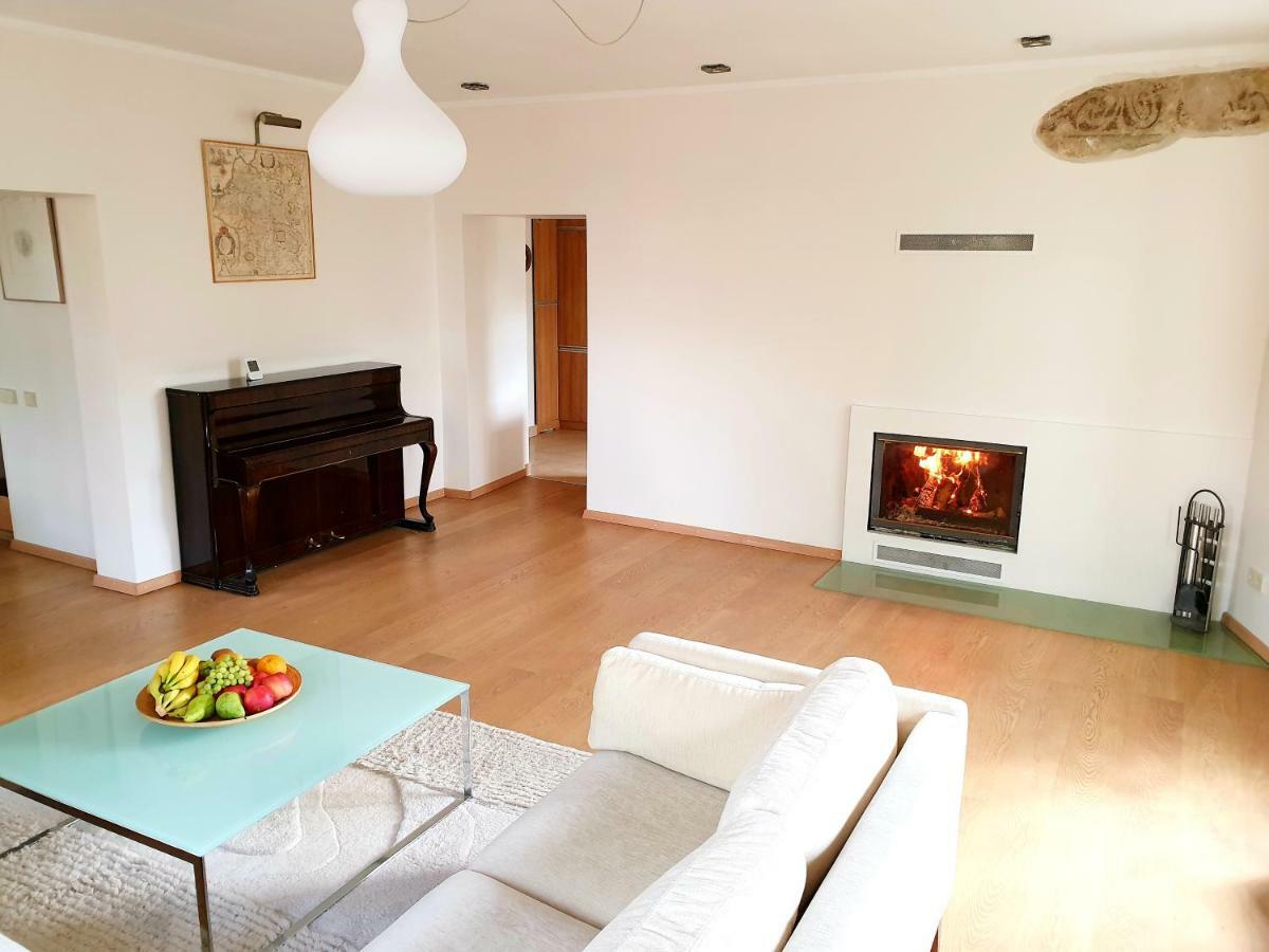 Exceptional Uzupis Bridge 3 Bedroom Apartment Wilna Exterior foto